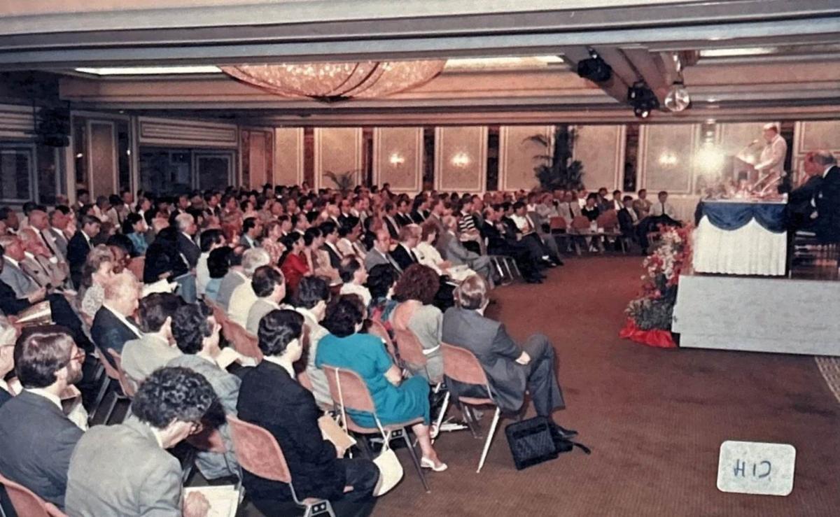 The 24th World Diamond Congress in Singapore, 1988